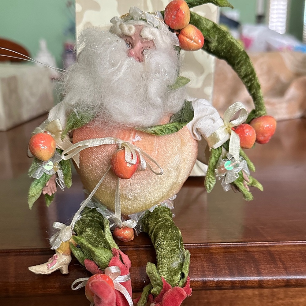 Mark Roberts original entitled “peach Cobbler “with Green and Peach Accents.